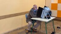Лидерът на ГЕРБ Бойко Борисов гласува в Банкя