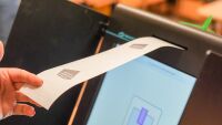 Препятствия при гласуването: Технически проблеми с машини, липса на печати върхи разписки (ОБЗОР)