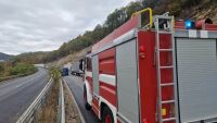 Тежка катастрофа с жертва затвори главен път Е79 в района на Люти дол