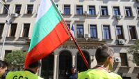 Надзирателите настояват за увеличение на заплатите, плашат с национален протест