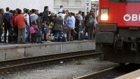 Германия връща контрола по границите заради бежанците
