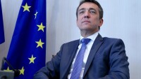 Ксавие дьо Кабан към младите българи: Ако емигрирате, ще оставите страната си на Пеевски