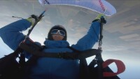 Българин е световен рекордьор в акробатичния парапланеризъм