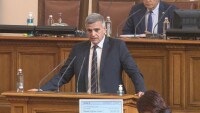 Стефан Янев се извини на лекарите, но не и на Костадин Ангелов