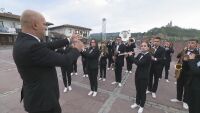 Специален поздрав за празника: 