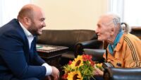 90-годишната Янка Ушколова запази дома си: ВКС окончателно отмени измамното арбитражно решение