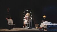 „Последният час на Мерилин Монро“ открива сезона на Народния театър с мистична премиера