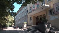 Стрелбата в училище в Хасково: Младежът взел пистолета от свои роднини, има втори задържан