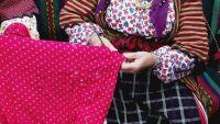 Как старите дрехи могат да се превърнат в нови черги?