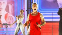 Robbie Williams Live: Лошото момче на британския поп подлуди София (СНИМКИ и ВИДЕО)