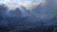 Голям пожар бушува близо до мина 