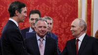 След среща с Путин в Москва: Пратениците на Тръмп отиват в Киев със „съществени планове“ за край на войната