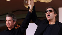Над 400 евро за билет: Ticketmaster на съд заради турне на Oasis