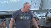 Шофьорът на камиона, сблъскал се с влак: Като бръмчи двигателят, ще го чуете ли това нещо?