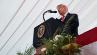 АФП: По време на посещението си в Дъблин Тръмп изненада всички, като се застъпи за обединена Ирландия