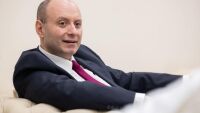 Пред bTV: Посланикът ни в ОАЕ коментира полетите на Пеевски и „дружеството касичка“