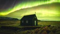 Как български архитект спечели „Фотографския Оскар“ със спиращ дъха кадър на Северното сияние