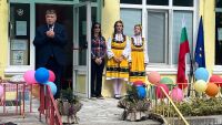 Просветният министър: Приоритет е да продължим да строим и разширяваме детски градини и училища