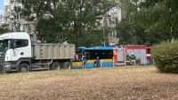 Тежка катастрофа в София: Кола е смачкана между два тролея