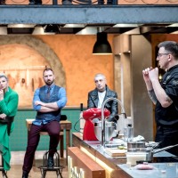 Лондонският бутиков сладкар chef Иван Александров прави „ангелски“ къпкейкове в понеделник в MasterChef