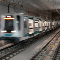 19-годишен избил зъб на момче в метровлак в София и ударил с нож друго