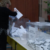 ДПС с предложение: Ограничението на секциите в чужбина да отпадне