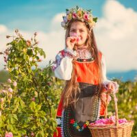 Над 300 000 българи празнуват имен ден на Цветница 