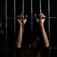 Разкрита е мрежа за внасяне на наркотици в затвори в Румъния чрез помощта на адвокат