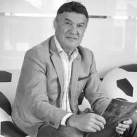 България се прощава с легендарния Боби Михайлов на 4 април 