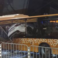 За първи път: Съдът заседава по делото срещу шофьора, врязал се с колата си в автобус