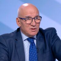 Левон Хампарцумян: Скъпите горива носят риск за икономиката, сравним с петролната криза от 70-те