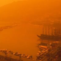 Пясъчна буря обхвана Истанбул (ВИДЕО)