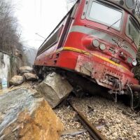 Машинистите на дерайлиралия влак край Трявна: След 20 метра ни очакваше пропаст, но се спасихме