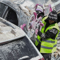 "Ще водим войната толкова дълго, колкото сметне за необходимо Ислямската република" (СНИМКИ)