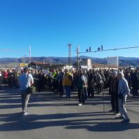 Жители на 10 населени места блокираха тази вечер Околовръстното край Пловдив