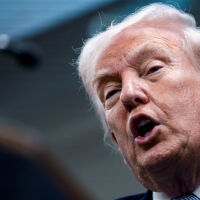 Белият дом: Тръмп е единственият, който знае какво ще направи в Иран