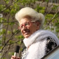 Поклонението пред певицата Янка Рупкина е в Бургас