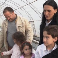 Огнен ад: Пожар изпепели дома на семейство с три деца 