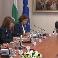 Властта алармира за външна намеса в изборите