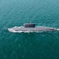 Великобритания проследи тайна операция на руски подводници в Северния Атлантик