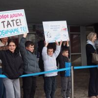 Българският полярен кораб се завърна след четвъртата си експедиция до Антарктида (СНИМКИ)