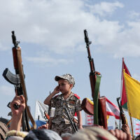 „Войната е в главата му“: Децата на Иран и страхът, който не си отива с примирието