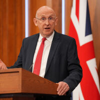 Британският военен министър: САЩ са твърдо в НАТО