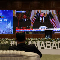 "Сред недоверие и подозрения": Иран и САЩ имали съгласие по редица въпроси, но по 2–3 теми се разминали