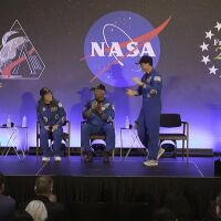 "Свързани сме завинаги": Астронавтите от "Артемис II" с първа публична поява, след като се върнаха на Земята 