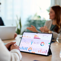 Страховете от войната: Купуването на жилища в САЩ са „замразени"