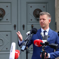 Петер Мадяр: Новият парламент ще бъде свикан на първо заседание в началото на май