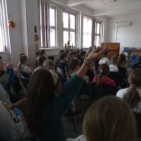 „Откакто започнах да чета, това ми е любимото занимание“: „Походът на книгите“ продължава