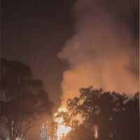 Запали се петролна рафинерия в Австралия (ВИДЕО)