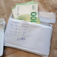 Купуване на гласове: Откриха 200 000 евро в пликове и списъци във Варна, замесен е и общински съветник (СНИМКИ)